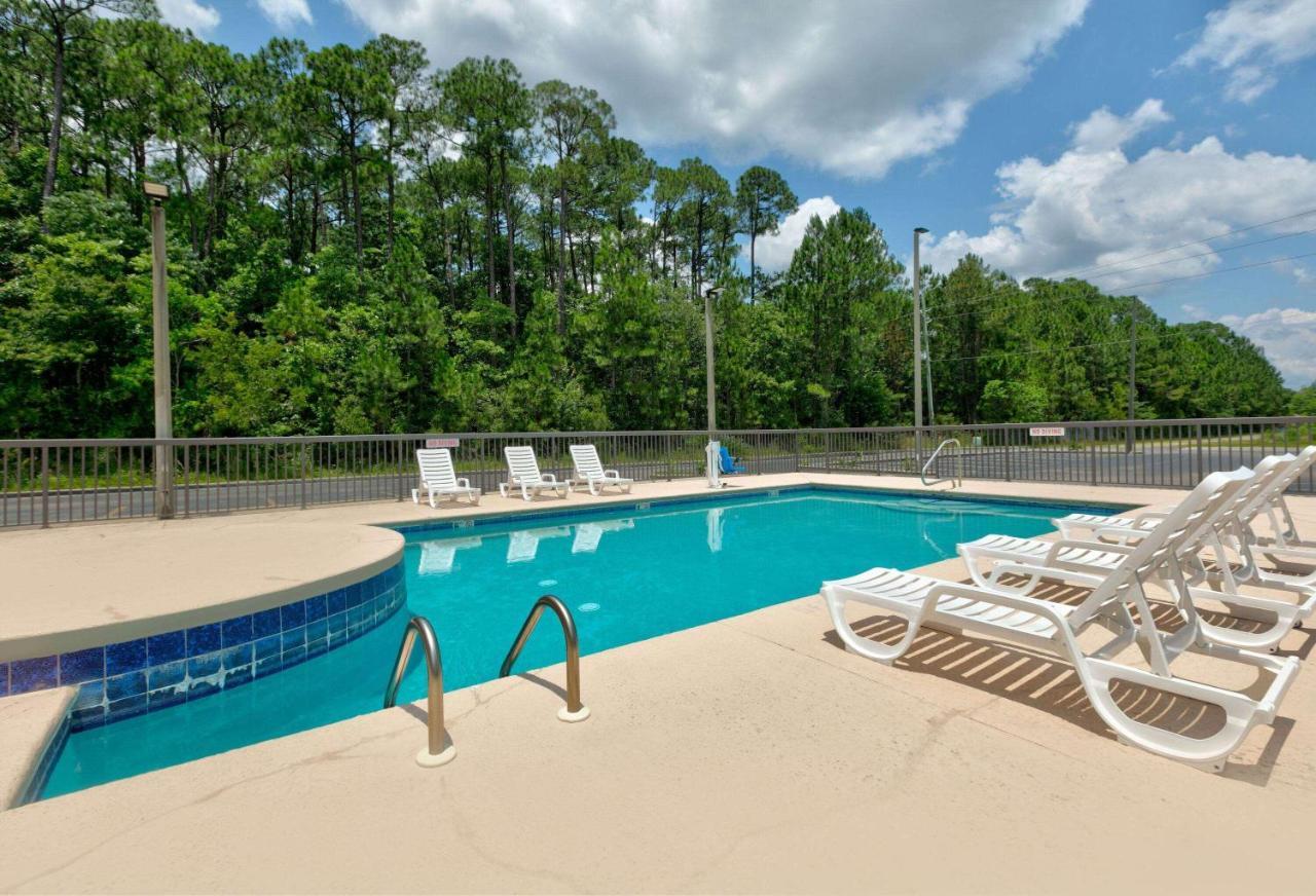 Super 8 By Wyndham Diberville Biloxi Area מראה חיצוני תמונה