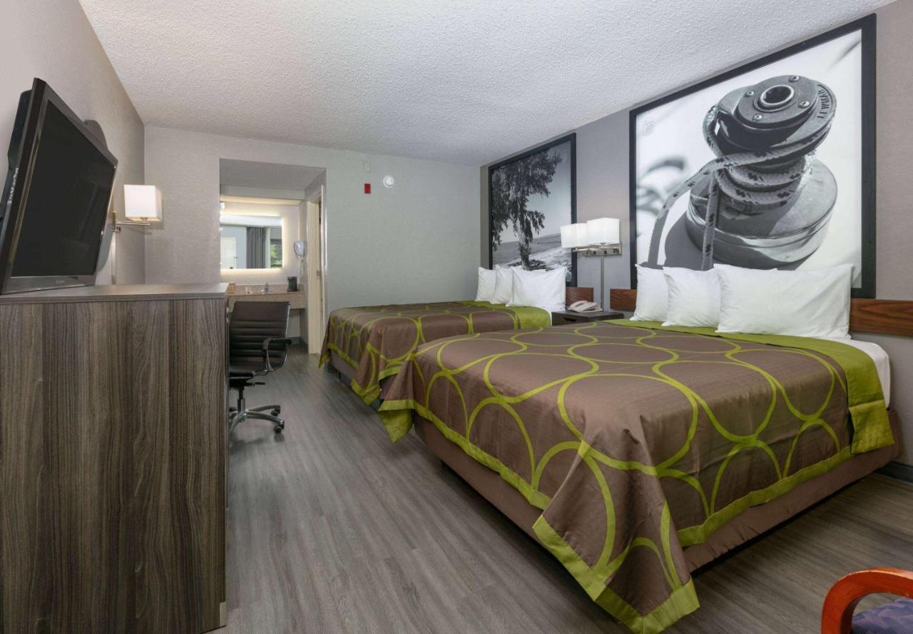 Super 8 By Wyndham Diberville Biloxi Area מראה חיצוני תמונה